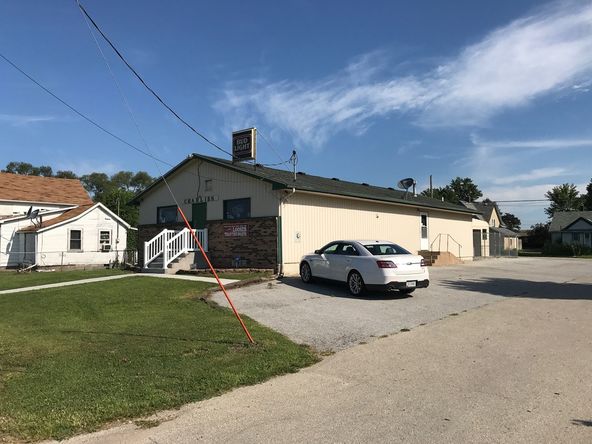 Charlie's Tap: 531 Maple St, Colona, IL 61241